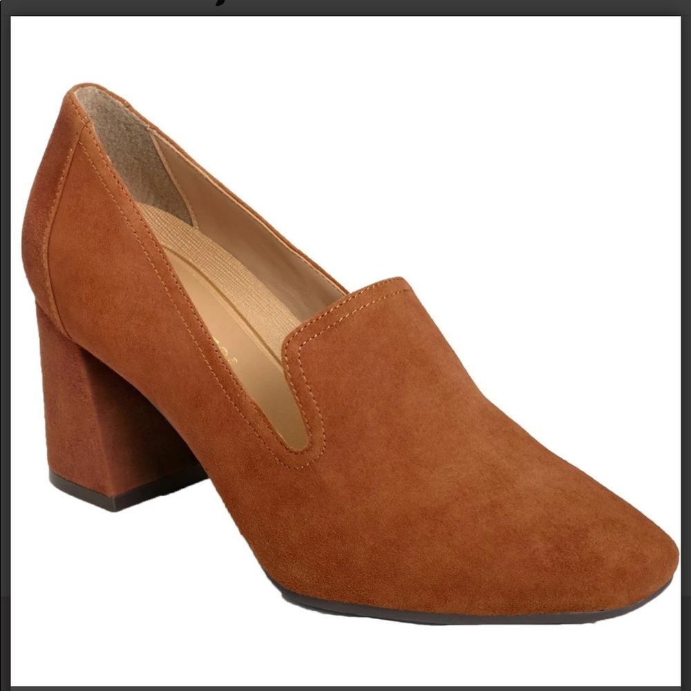 Aerosoles New, Never Worn Tan Stacked Heel Pump 🍁